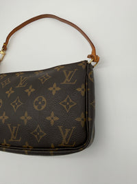 Louis Vuitton pochette accesoires