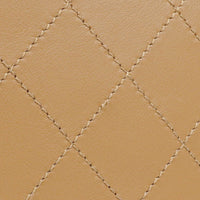 Bolso de Hombro Chanel Straight Flap en Piel de Cordero Beige con Pátina Vintage