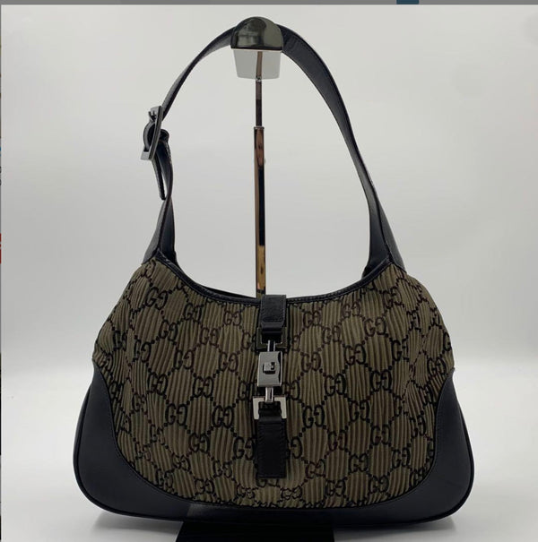 Gucci Jackie Medium en Lona Monograma GG Plisada y Piel