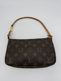 Louis Vuitton pochette accesoires Monogram