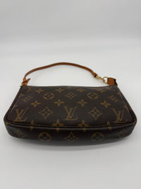 Louis Vuitton pochette accesoires