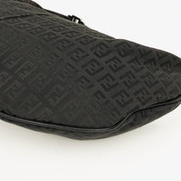 Fendi Bolso de Hombro Hobo Zucchino en Lona Negra