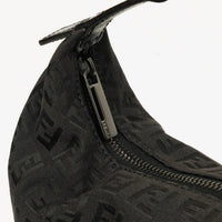 Fendi Bolso de Hombro Hobo Zucchino en Lona Negra