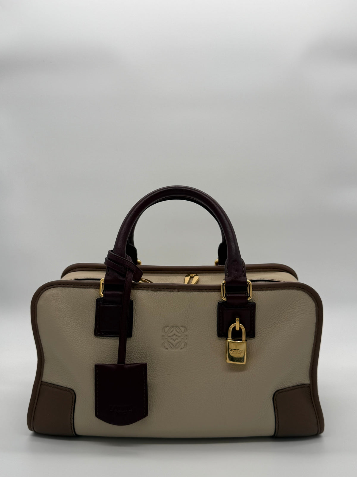 Loewe Amazona 28 Tricolor