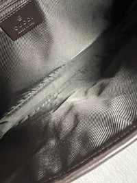 Gucci Jackie Medium en Lona GG Supreme con Tribanda Web y Piel