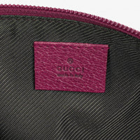 Bolso Mini Baguette Gucci Boat Pochette en Lona GG Canvas Rosa