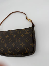 Louis Vuitton pochette accesoires