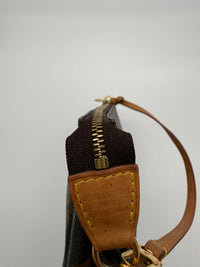 Louis Vuitton pochette accesoires Monogram