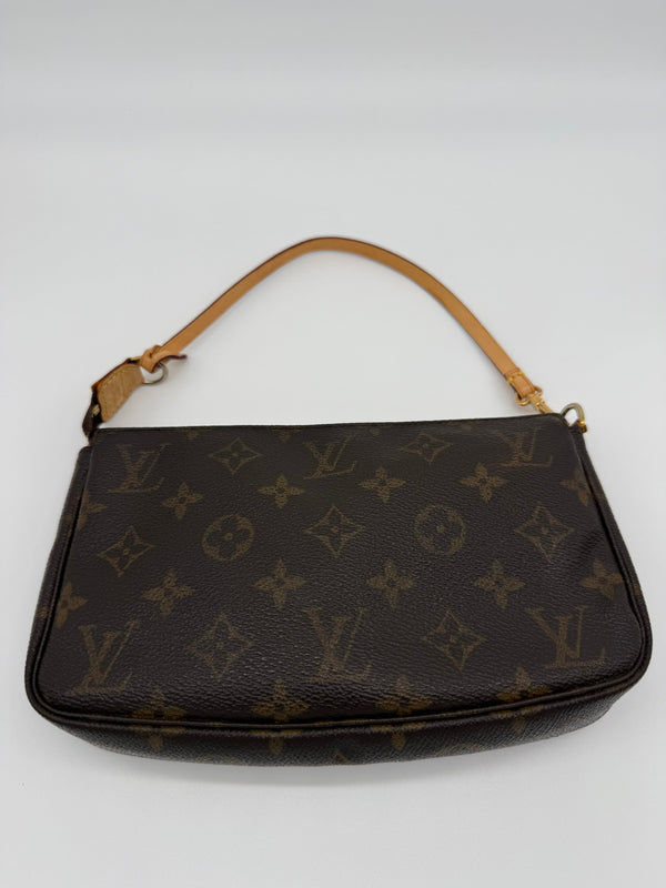 Louis Vuitton pochette accesoires