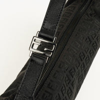 Fendi Bolso de Hombro Hobo Zucchino en Lona Negra